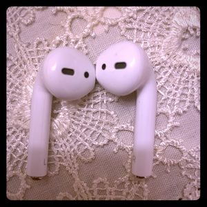 BARELY USED REAL AIRPODS!!!